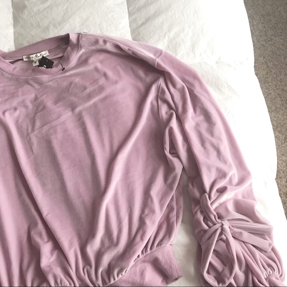 3/$25 EXPRESS Velvet Balloon Sleeve Tie Sweatshirt - Picture 3 of 3
